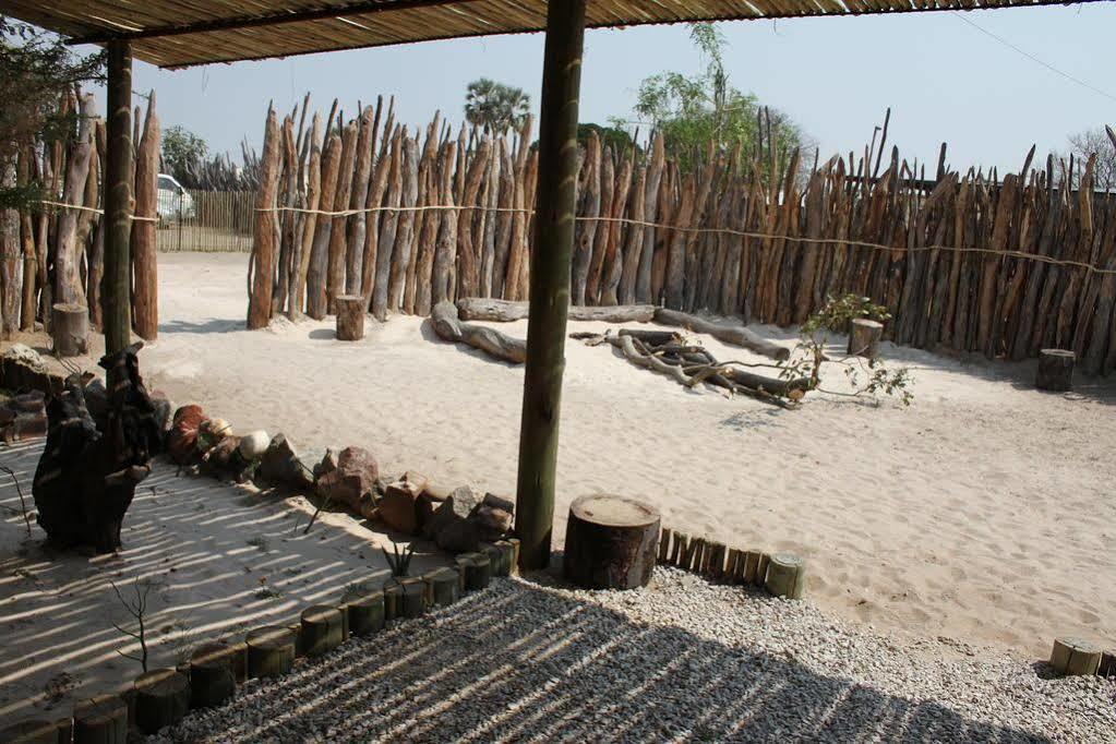 Ongula Village Homestead Lodge Ондангва Екстер'єр фото